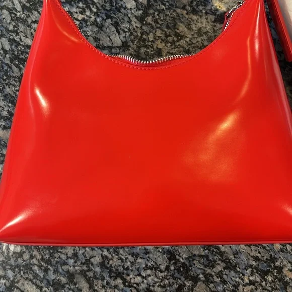 STAUD Scotty Bag in Tomato - Picture 8 of 10